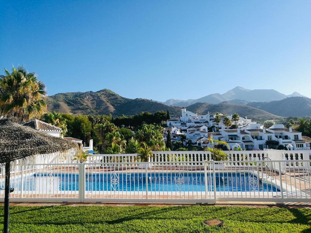 Casa Con Terraza Y Hermoso Jardín Comunal Casa de Férias