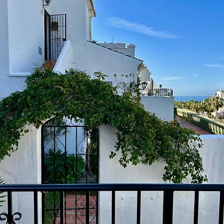 Casa con terraza y hermoso jardín comunal Nerja Exterior foto